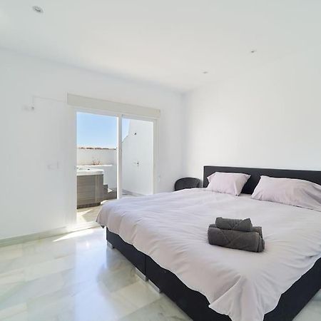 Superbe Appartement Avec Jaccuzi Marbella Dış mekan fotoğraf
